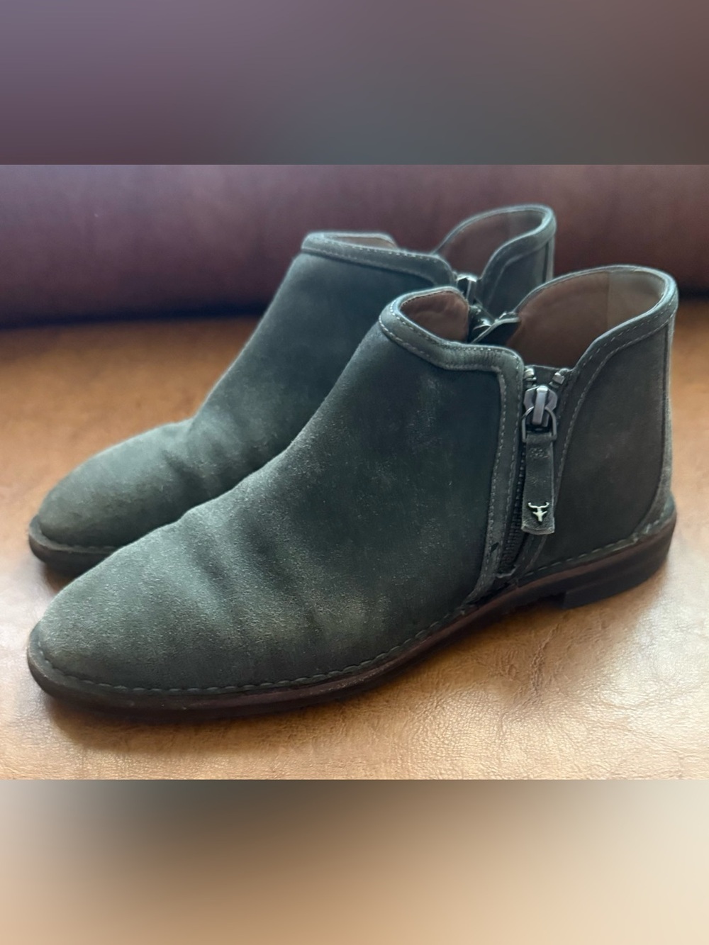 Trask Aubrey Ankle Booties Womens 6M Gray Distressed Italian Kid Suede Zip EUC - Picture 3 of 9